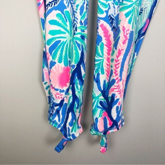 LILLY PULITZER | LUXLETIC Gemma Crop Leggings in Jet Stream Bow Strap Women’s XS - Picture 5 of 14